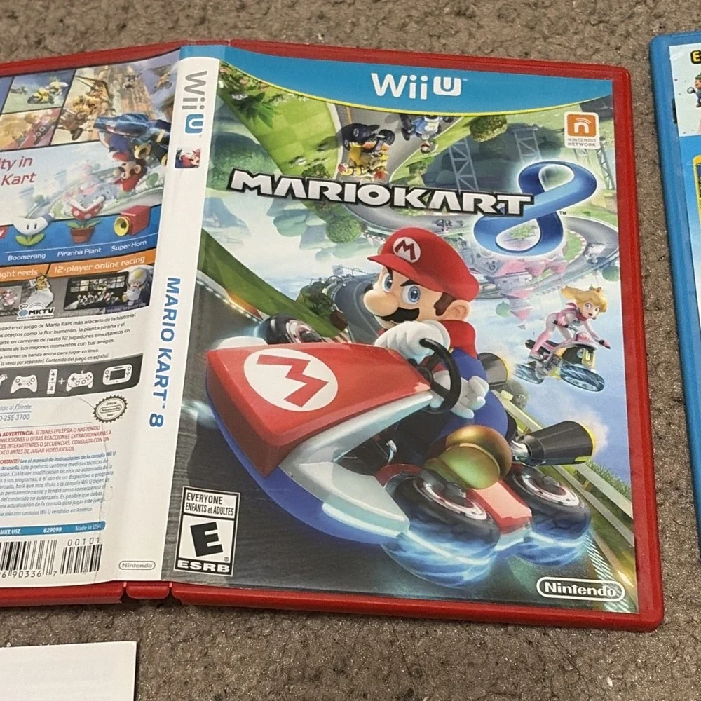 Nintendo Wii U Mario Kart 8 Nintendo Land Complete W/ Manual